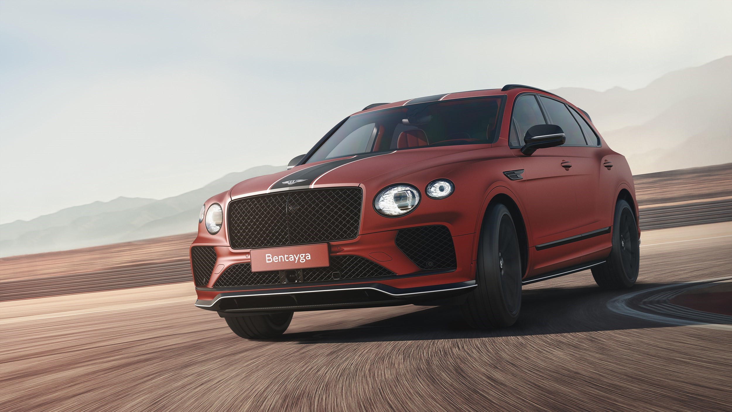 Colour , Rosso Image type , Azione Angle , 3/4 Anteriore General , Bentley Mulliner Current Models , Bentayga , Bentayga 