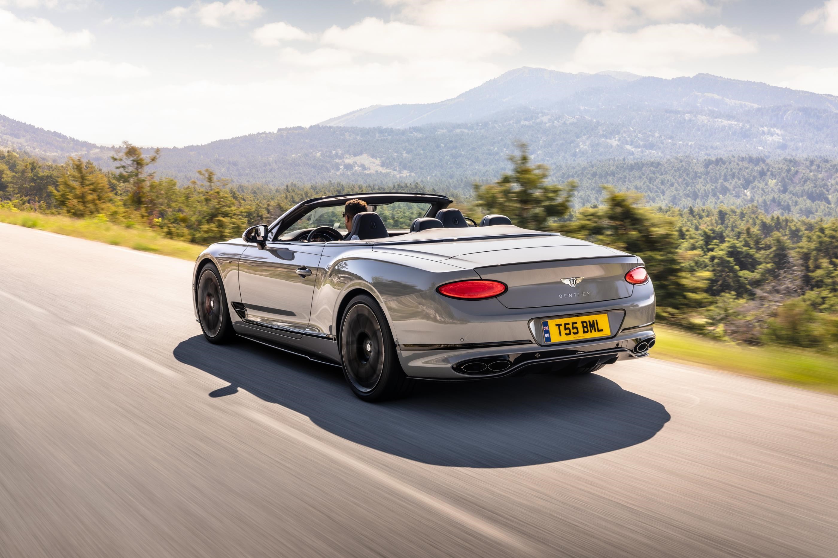 Colour , Silver/Grey Image type , Action Angle , Rear 3/4 Angle , Side/Profile General , Performance Current Models , Continental GT Convertible , Continental GT Convertible S Current Models , Continental GT Convertible , Continental GT Convertible Current Models , Continental GT Convertible 