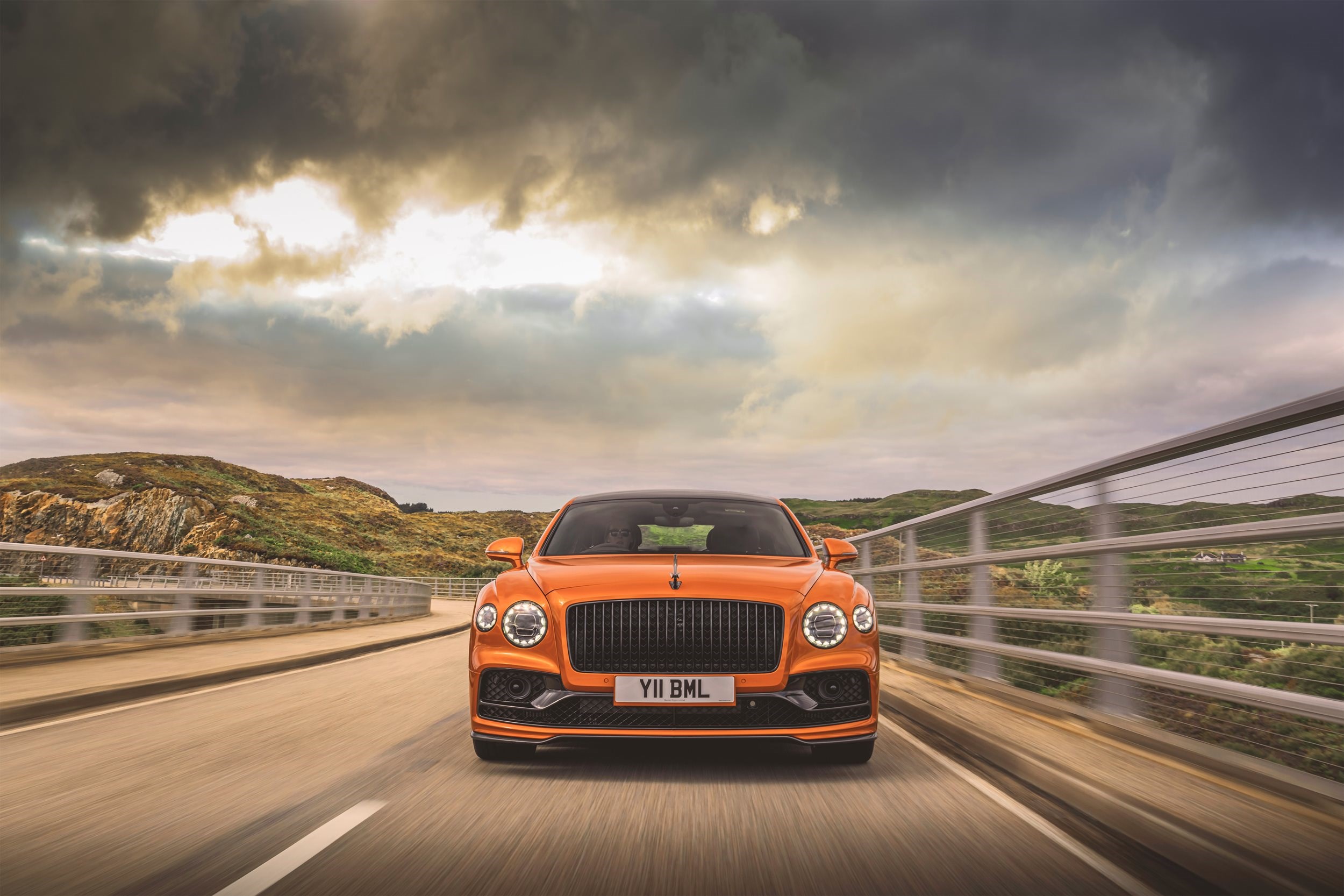 Colour , Orange Image type , Action Angle , Front General , Performance General , Innovation General , Craftsmanship Corporate , Company Corporate , Beyond100 Current Models , Flying Spur , Flying Spur Speed Flying Spur Model Page Tag , Flying Spur Speed Model Page Tag 