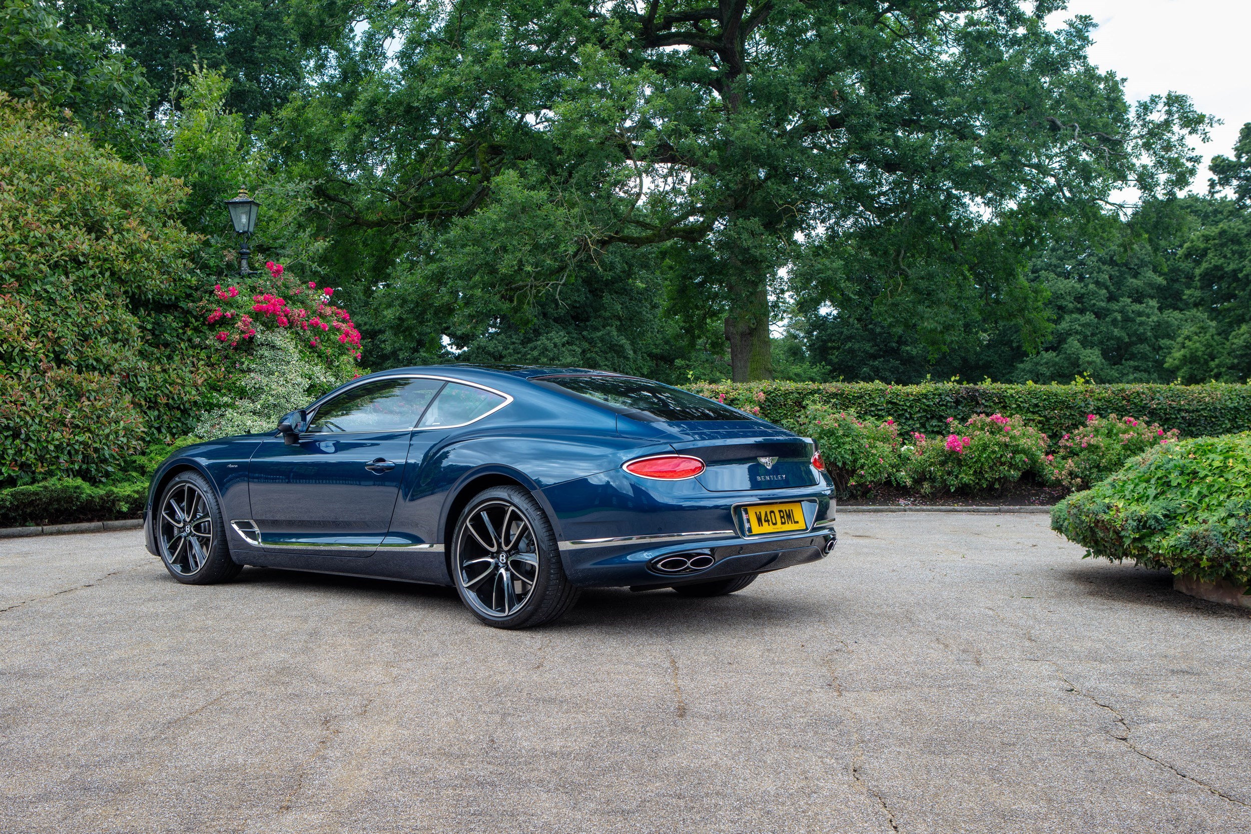 Colour , Blue Image type , Static Angle , Rear 3/4 Current Models , Continental GT , Continental GT Azure 