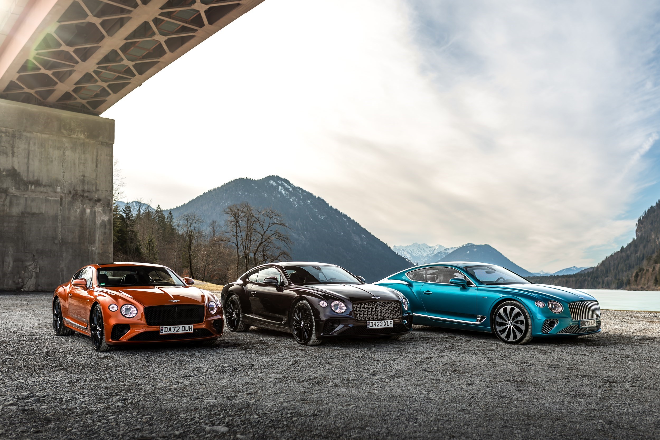Colour , Orange Colour , Blue Image type , Static Angle , Front 3/4 Current Models , Continental GT , Continental GT 
