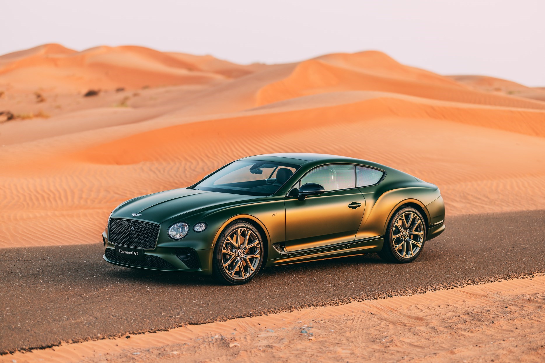Colour , Verde Image type , Statico Angle , Profilo Laterale V8 Current Models , Continental GT , Continental GT 
